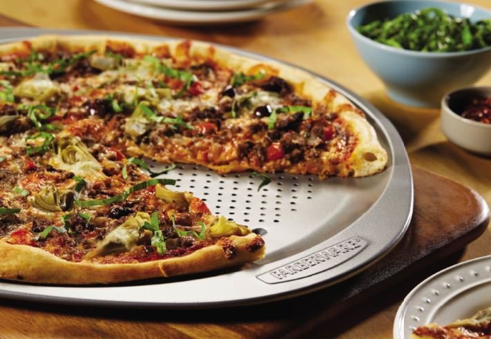 Beef Puttanesca Pizza