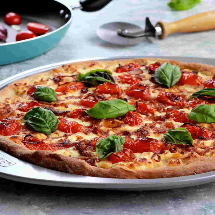 Pizza de Trigo Integral con Tomates Uvas