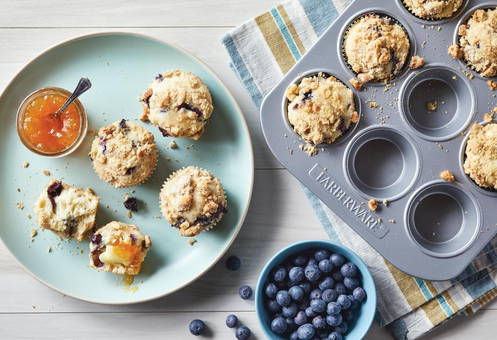 Blueberry Walnut Streusel Muffins - Farberware