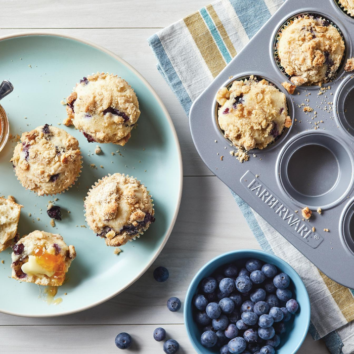 Blueberry Walnut Streusel Muffins - Farberware