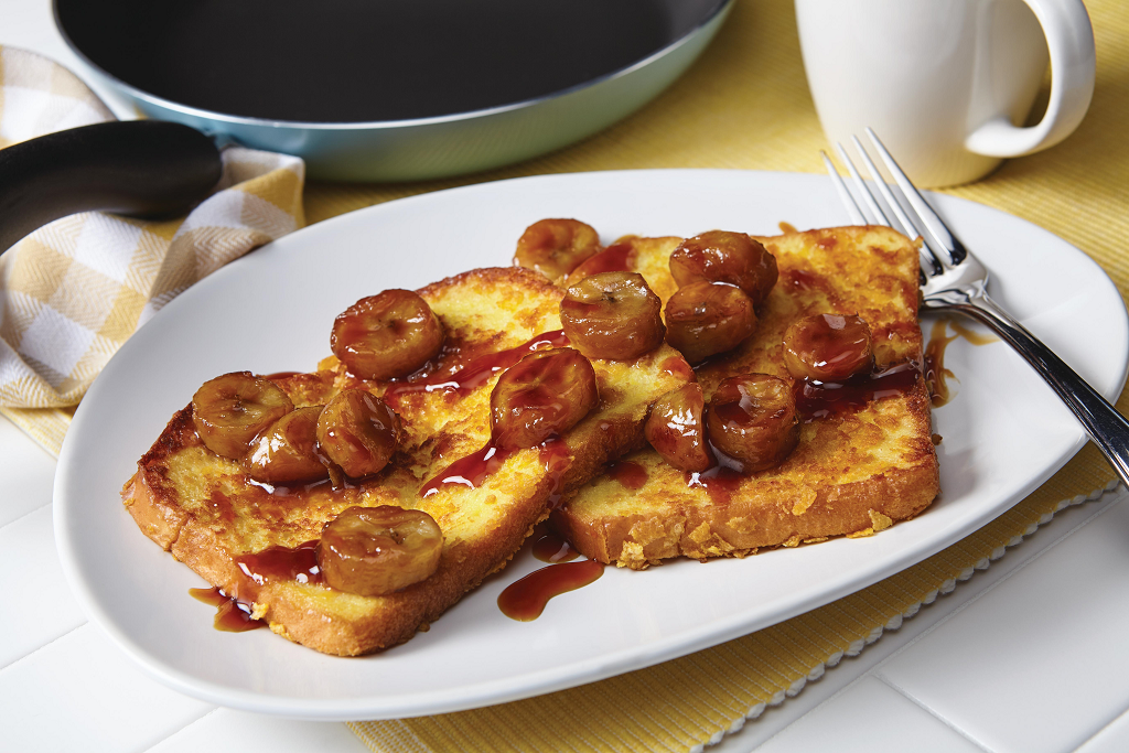 Crunchy French Toast with Sautéed Bananas