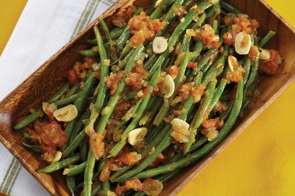 Long-Cooked Green Beans with Tomatoes and Garlic