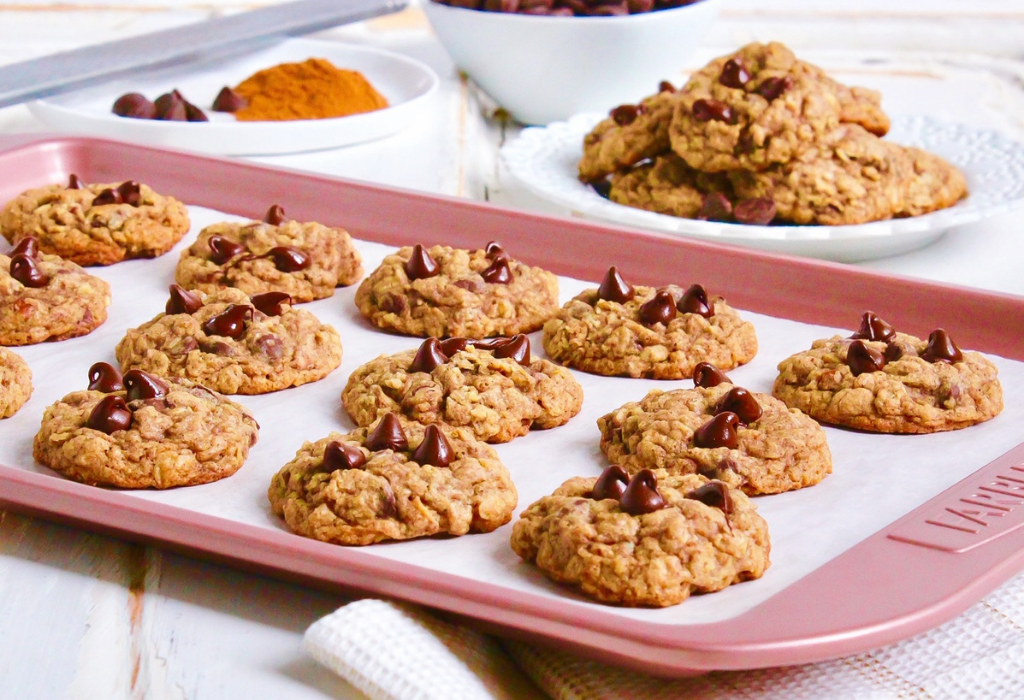 Pumpkin Spice Oatmeal Cookies - Farberware