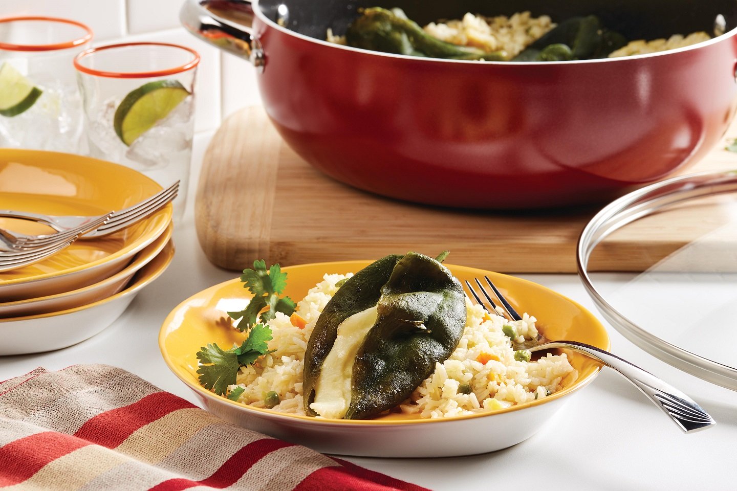 Chiles Rellenos y Arroz