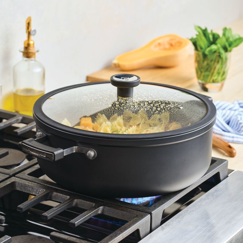 8-Quart Nonstick Family Pan with Lid