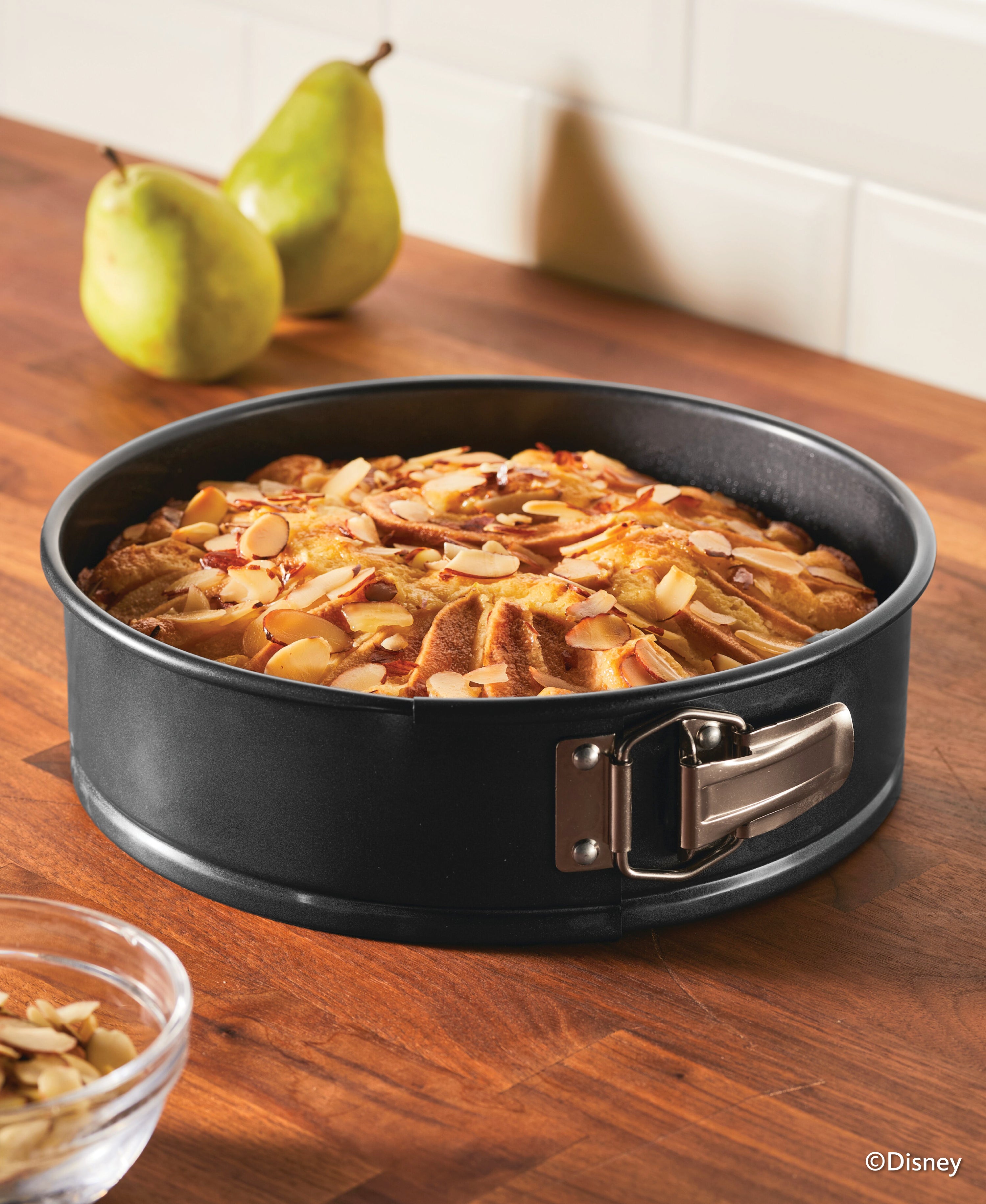 9-Inch Nonstick Round Springform Pan — Farberware Cookware