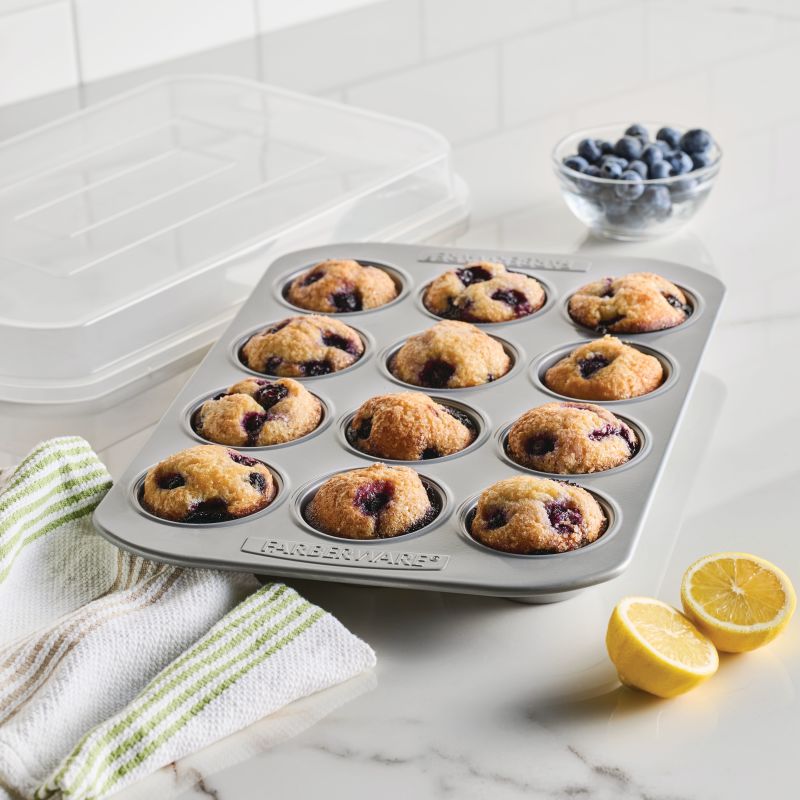 Bakeware 12-Cup Muffin Pan