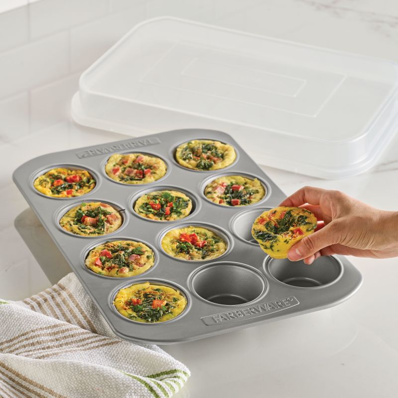 Bakeware 12-Cup Muffin Pan