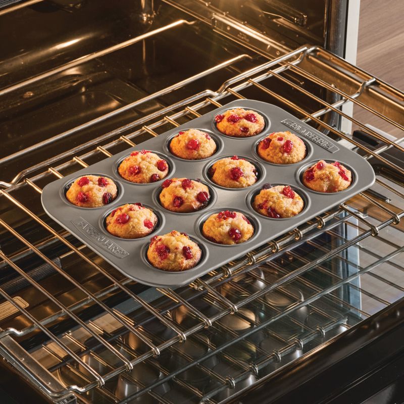 Bakeware 12-Cup Muffin Pan