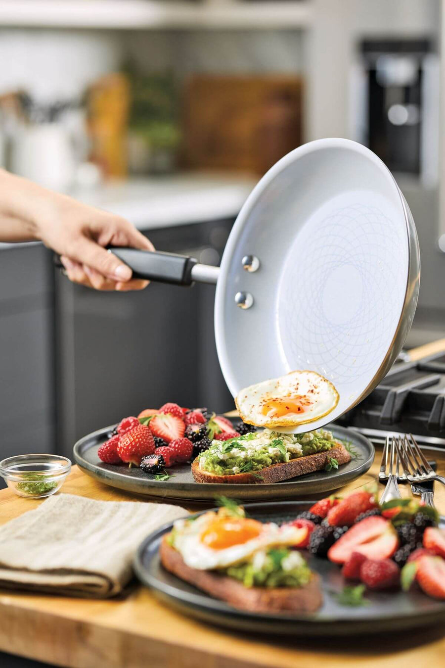 Fried egg sliding off Eco Advantage cookware