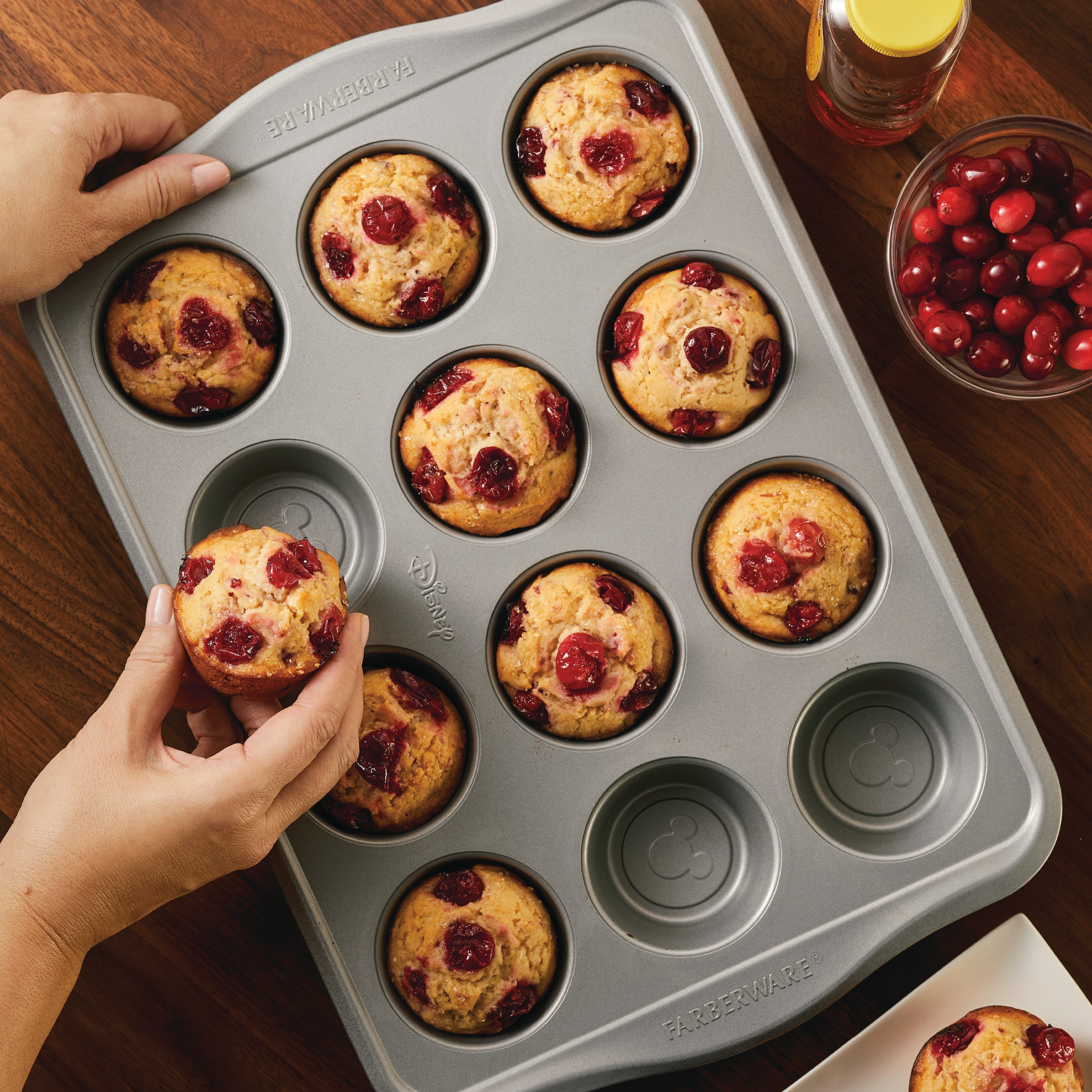 12-Cup Nonstick Muffin Pan - 