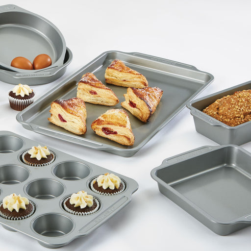 Farberware Bakeware Nonstick Sheet, Loaf, Muffin, & Crisper Pan 4